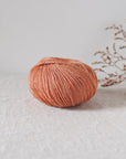 De Rerum Natura Alice - De Rerum Natura Abricot - The Little Yarn Store