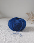 De Rerum Natura Bérénice - De Rerum Natura Delphinium - The Little Yarn Store