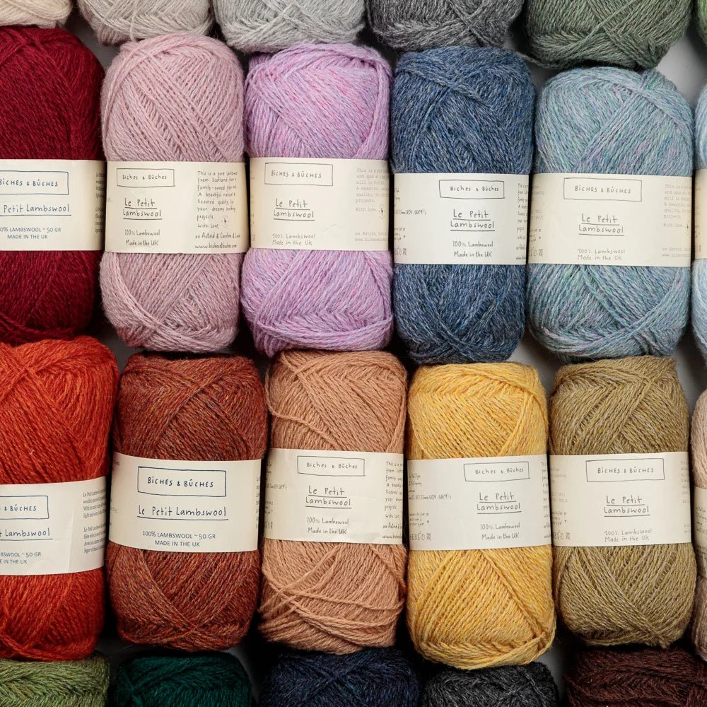 Biches & Buches Le Petit Lambswool - Biches & Buches Dark Burgundy Grey - The Little Yarn Store