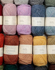 Biches & Buches Le Petit Lambswool - Biches & Buches Dark Burgundy Grey - The Little Yarn Store