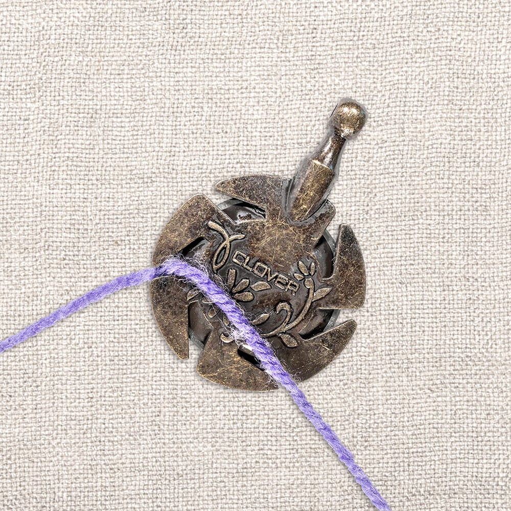 Clover Yarn Cutter Pendant - Clover Antique Silver - The Little Yarn Store