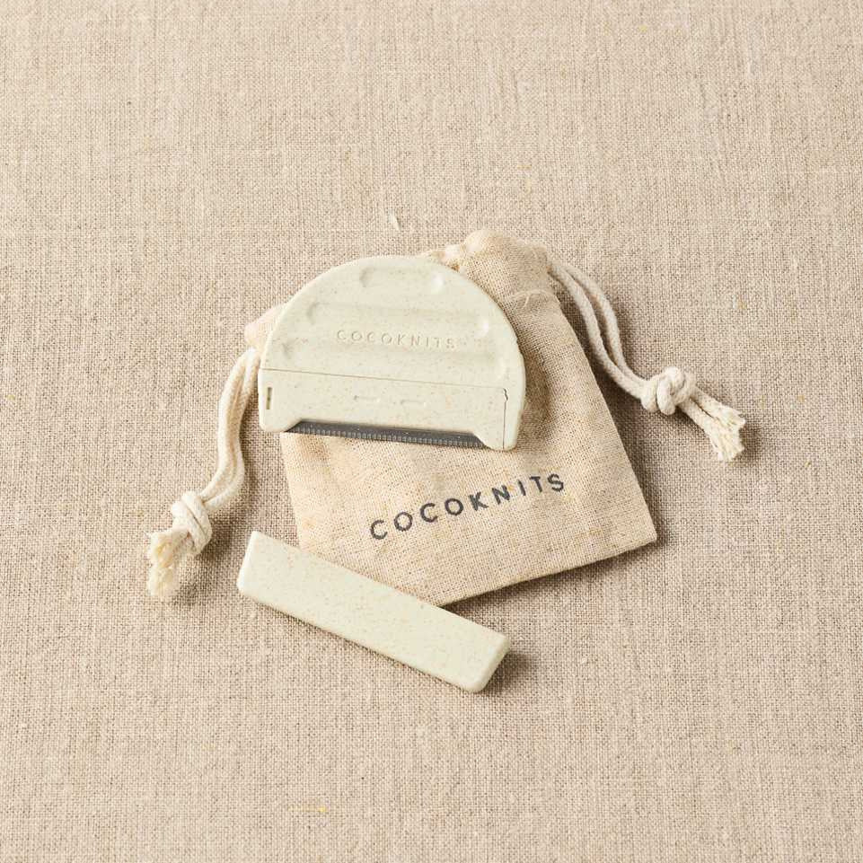 Cocoknits Sweater Care Fuzz Off Comb - Cocoknits Comb 2.0 - The Little Yarn Store
