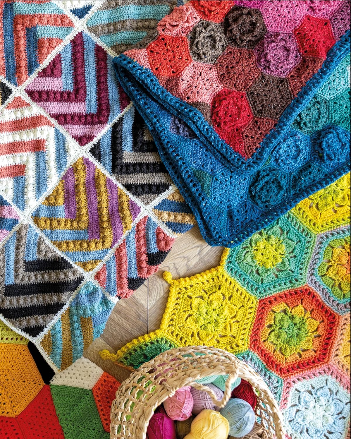 Crochet Modular Blankets: 18 Mixed Motif Designs That Play with Shape and Scale - Rachele Carmona - The Little Yarn Store