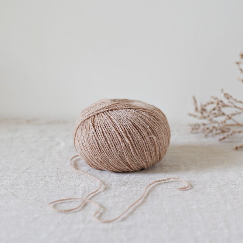 De Rerum Natura Alice - De Rerum Natura Café Crème - The Little Yarn Store