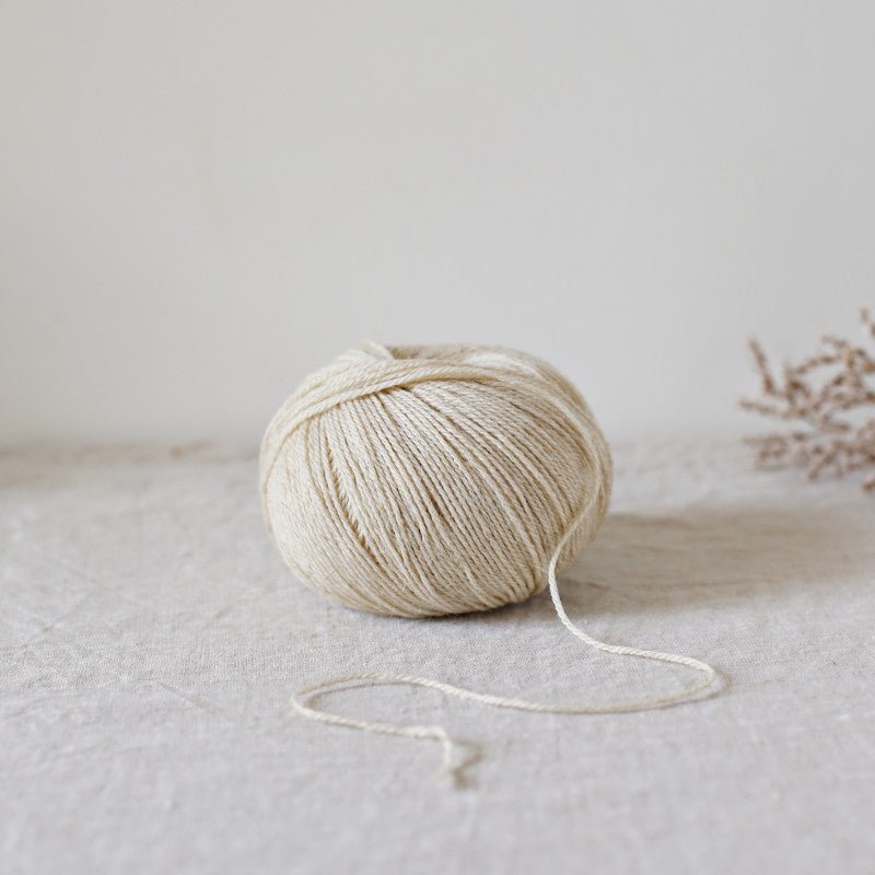 De Rerum Natura Alice - De Rerum Natura Kaolin - The Little Yarn Store