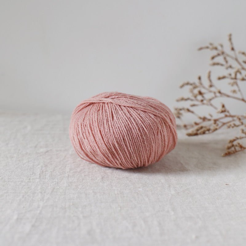 De Rerum Natura Alice - De Rerum Natura Pêcher - The Little Yarn Store