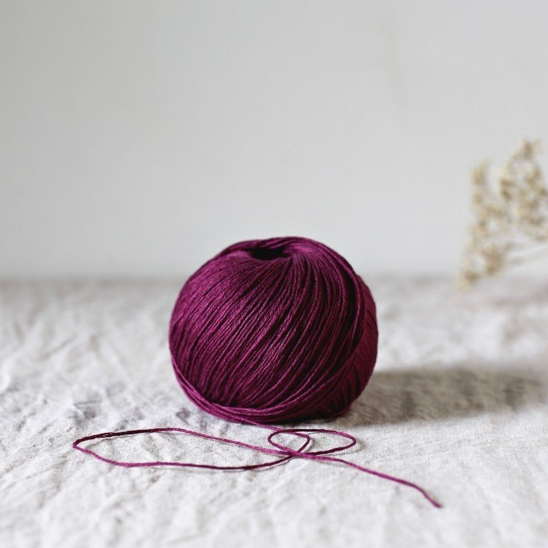 De Rerum Natura Antigone - De Rerum Natura Dahlia - The Little Yarn Store