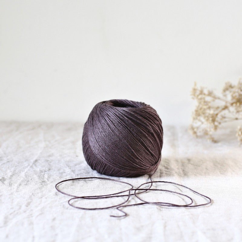 De Rerum Natura Antigone - De Rerum Natura Prunelle - The Little Yarn Store