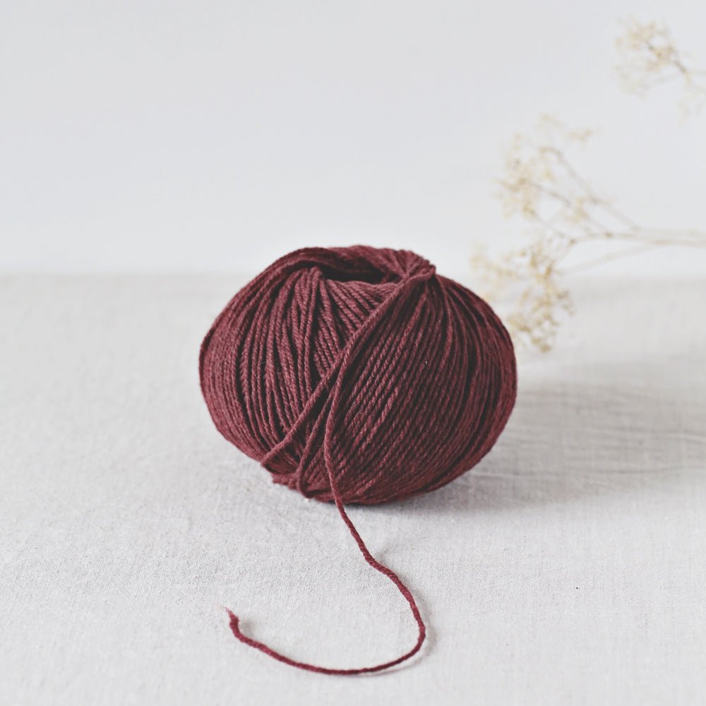 De Rerum Natura Gilliatt - De Rerum Natura Amarante - The Little Yarn Store
