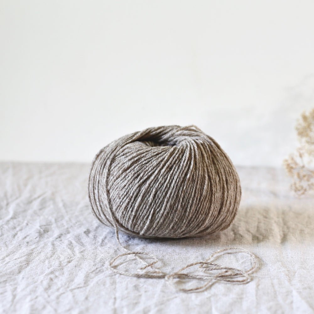 De Rerum Natura Gilliatt - De Rerum Natura Poivre et Sel - The Little Yarn Store