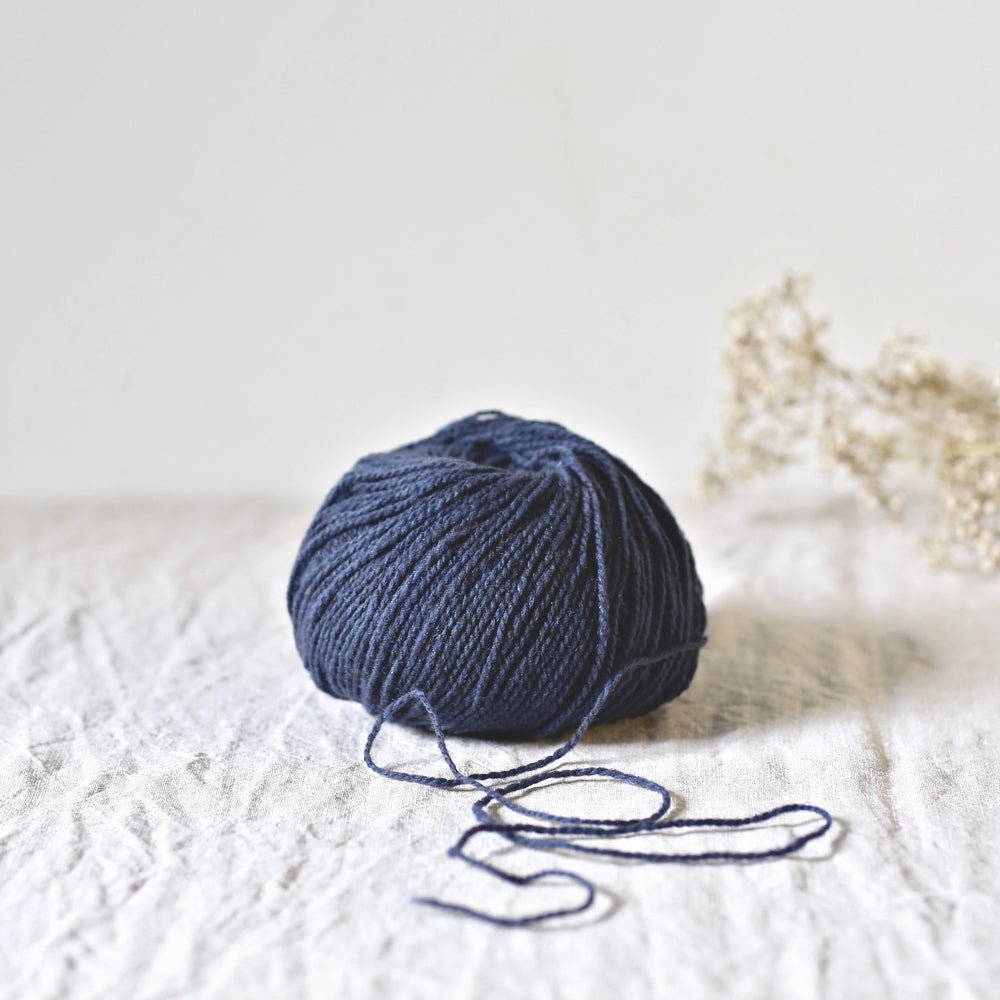 De Rerum Natura Ulysse - De Rerum Natura Baleine Bleue - The Little Yarn Store
