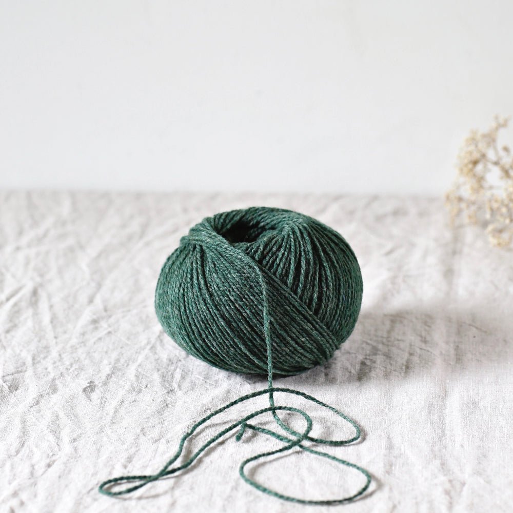 De Rerum Natura Ulysse - De Rerum Natura Cèdre - The Little Yarn Store