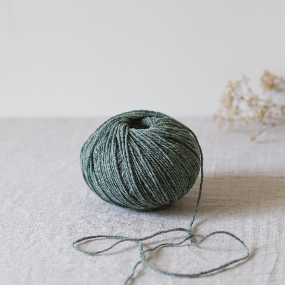 De Rerum Natura Ulysse - De Rerum Natura Eucalyptus - The Little Yarn Store