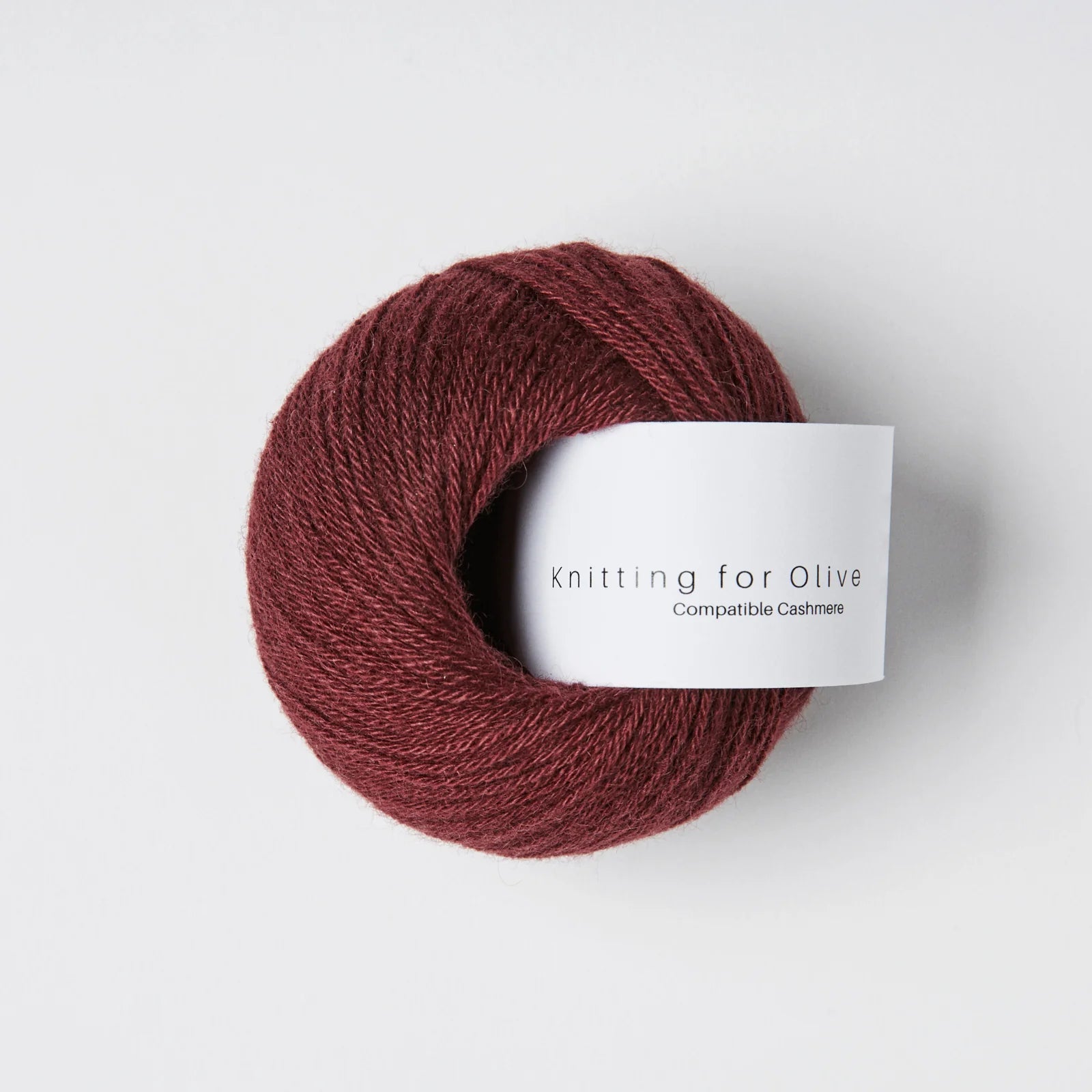 Knitting for Olive Compatible Cashmere - Knitting for Olive Bordeaux - The Little Yarn Store