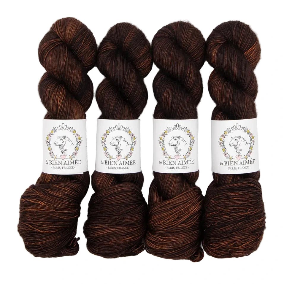 La Bien Aimée Merino Singles - La Bien Aimée Clove - The Little Yarn Store