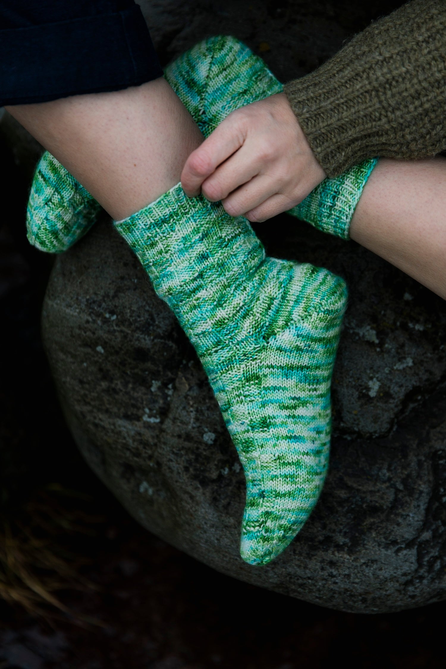 Soothing Stitches: Knits for a Quiet Mind - Laine - The Little Yarn Store