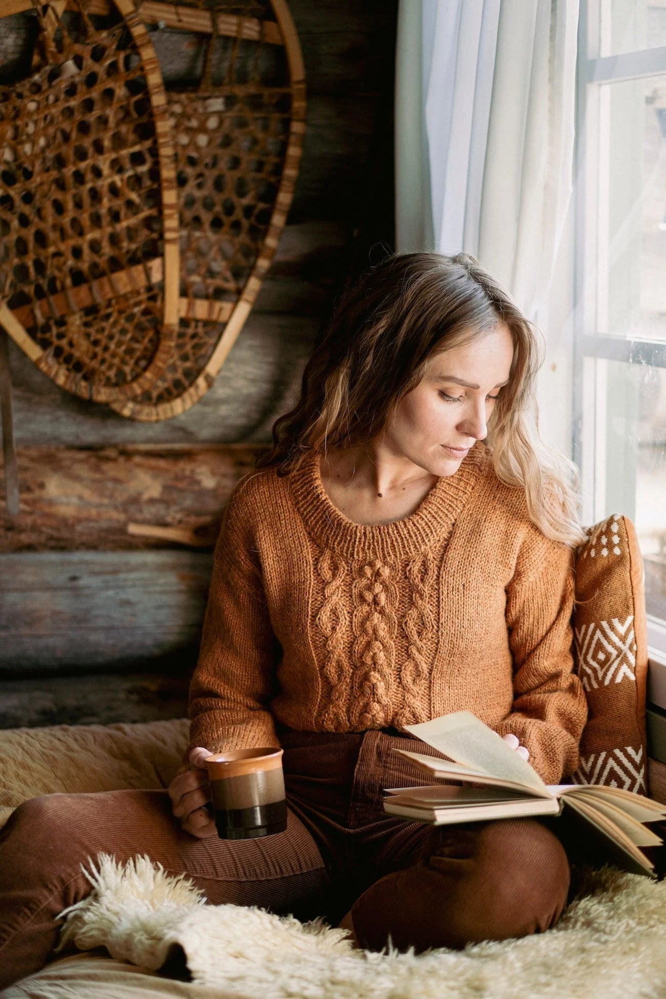 Unfolding Landscapes: 17 Knits for the Road - Laine - The Little Yarn Store