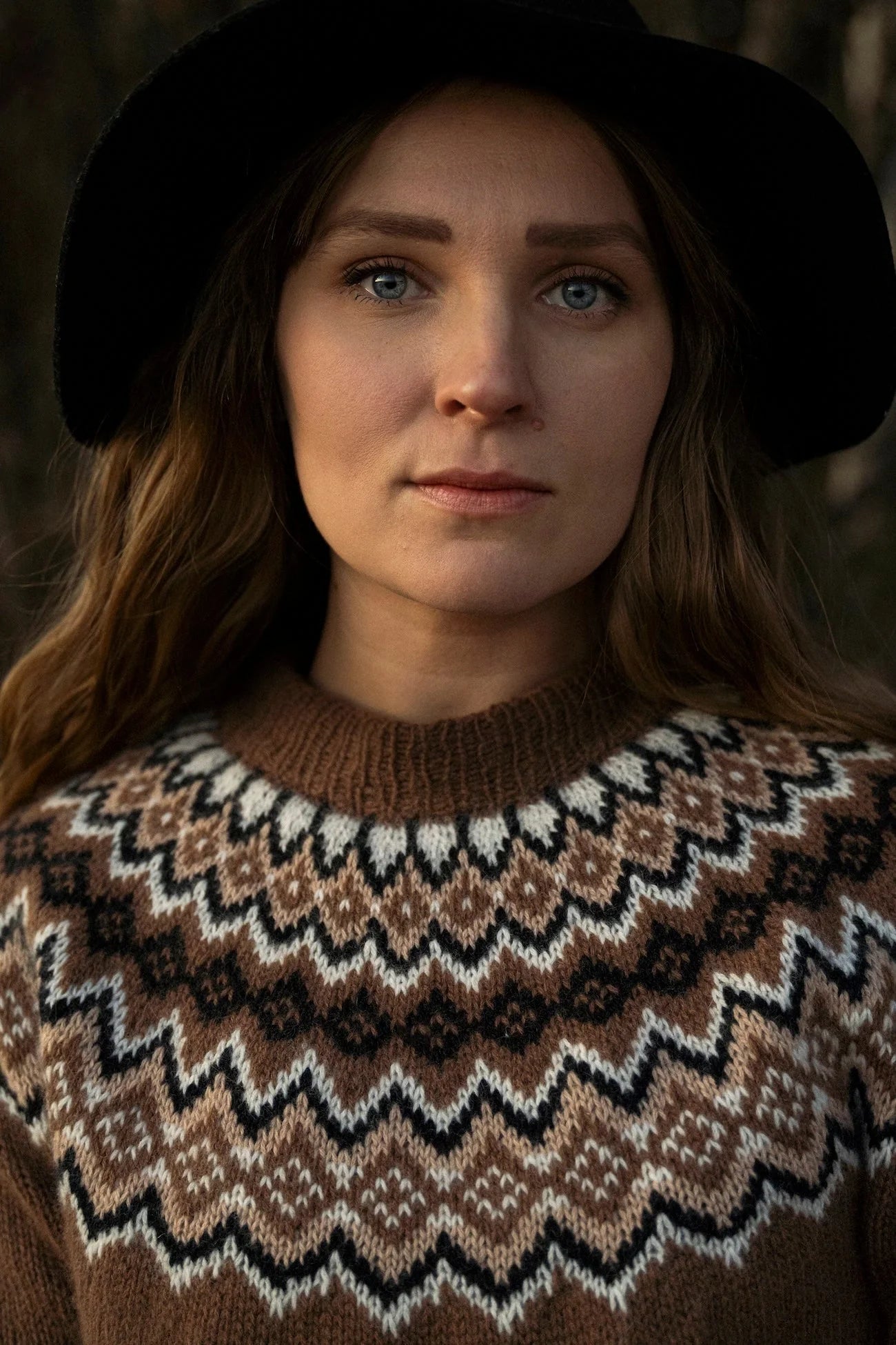 Unfolding Landscapes: 17 Knits for the Road - Laine - The Little Yarn Store