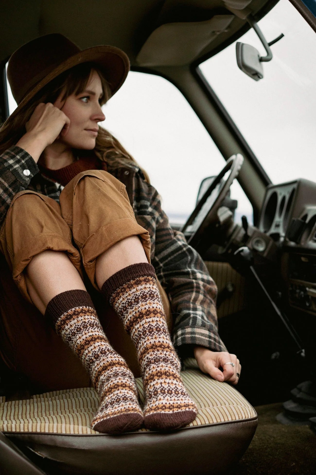 Unfolding Landscapes: 17 Knits for the Road - Laine - The Little Yarn Store