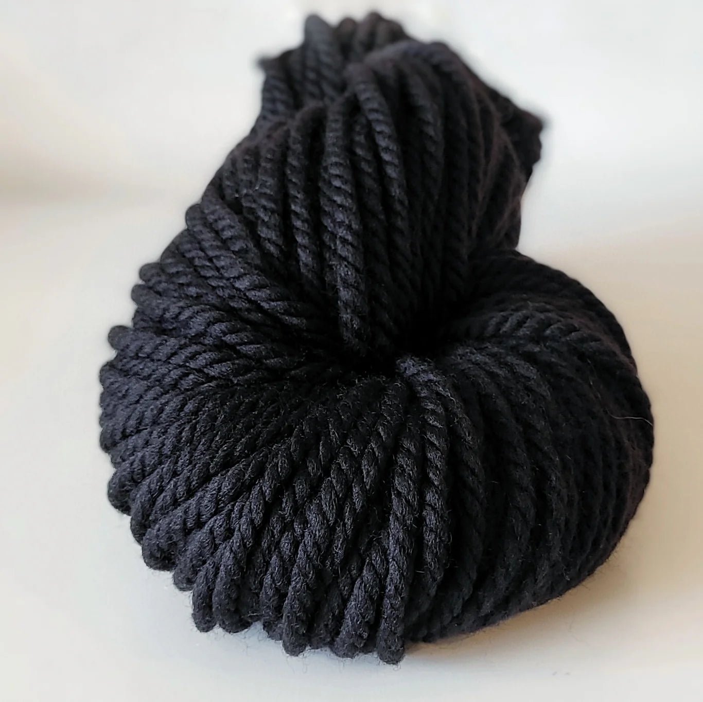 Woolly Yarn Co Super Woolly - Woolly Yarn Co 20 Noir - The Little Yarn Store