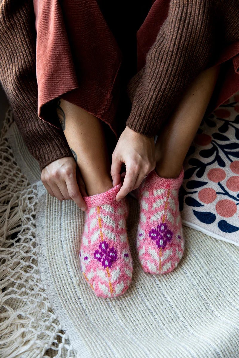 52 Weeks of Accessories - Laine - The Little Yarn Store