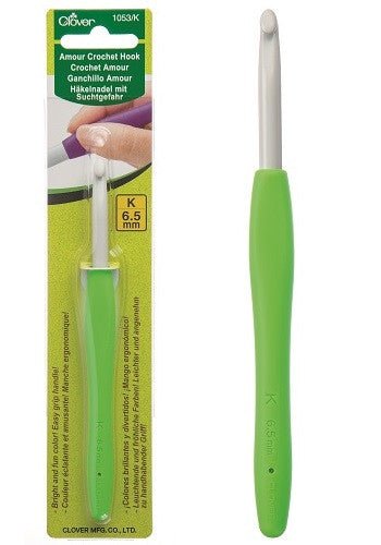 Clover Amour Crochet Hook - Clover 6.5 mm - The Little Yarn Store