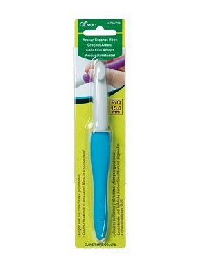 Clover Amour Crochet Hook - Clover 15.0 mm - The Little Yarn Store