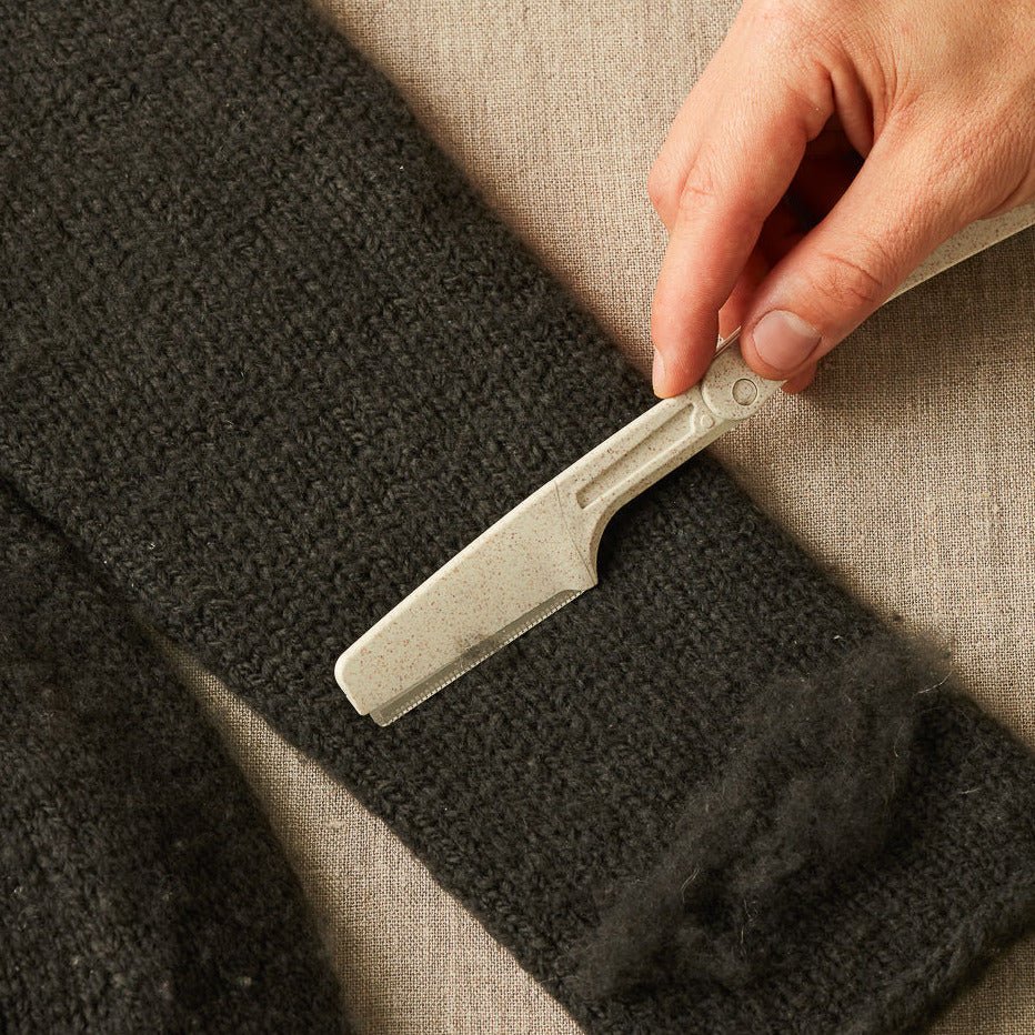 Cocoknits Sweater Care Fuzz Off Comb - Cocoknits Comb 1.0 - The Little Yarn Store