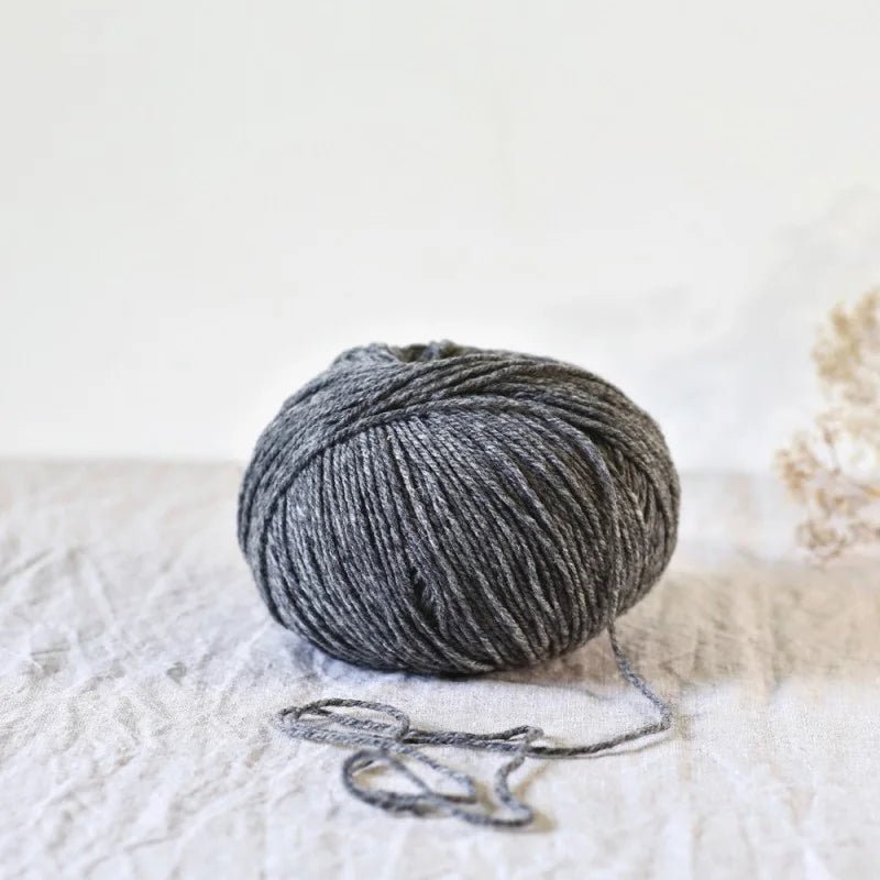 De Rerum Natura Gilliatt - De Rerum Natura Granit - The Little Yarn Store
